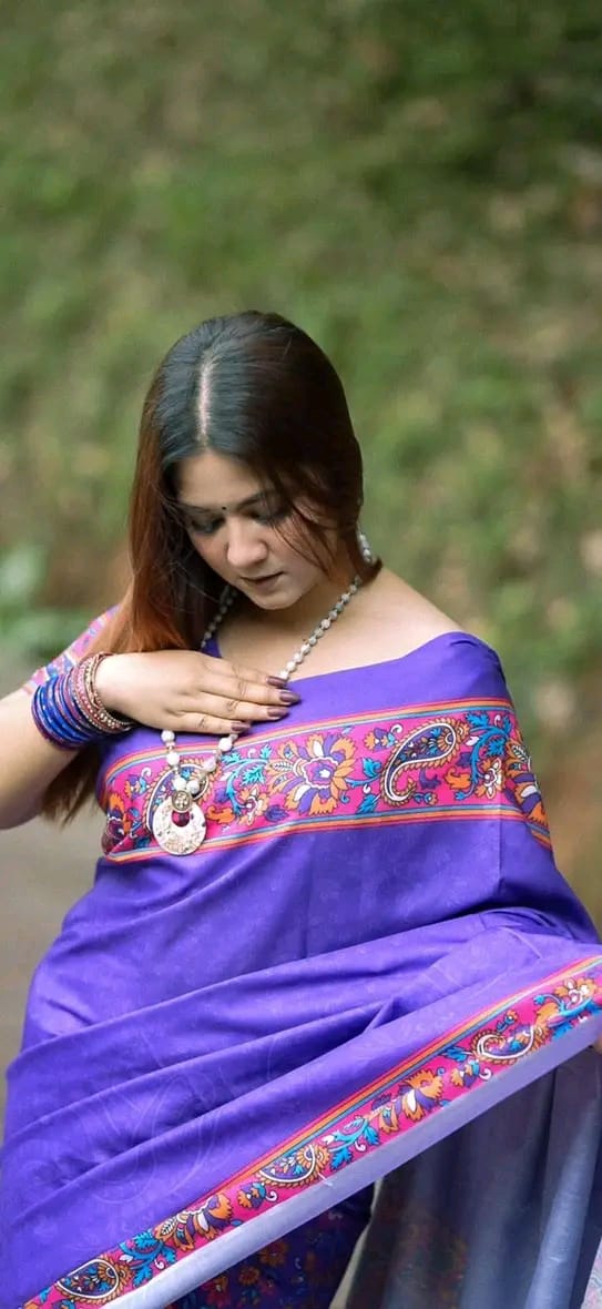 মুসলিন  সিল্ক ডিজিটাল প্রিন্ট শাড়ি